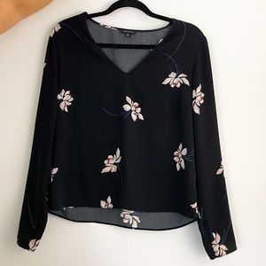 DYNAMITE Black/ Floral Blouse
